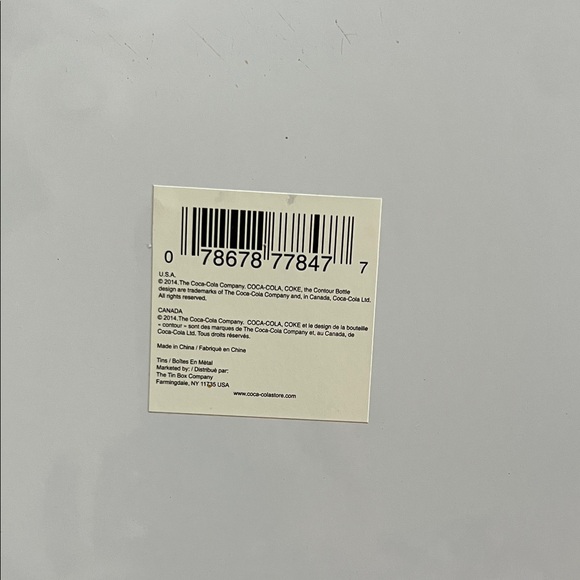 Coca-Cola Red and White Tray with Bottle Design - Picture 4 of 4